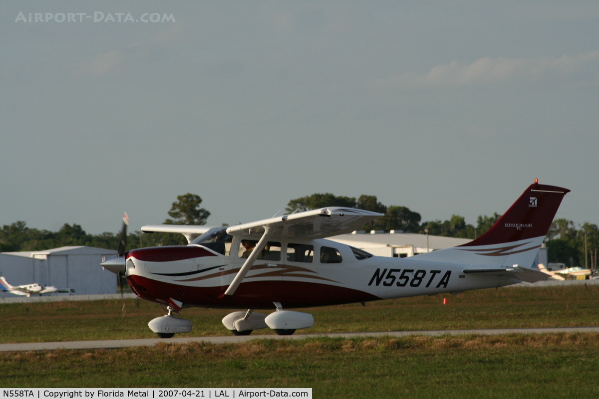 N558TA, 2006 Cessna T206H Turbo Stationair C/N T20608621, T206H