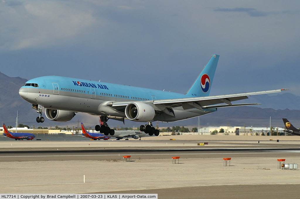 HL7714, 2002 Boeing 777-2B5/ER C/N 27951, Korean Air / Boeing 777-2B5 (ER)