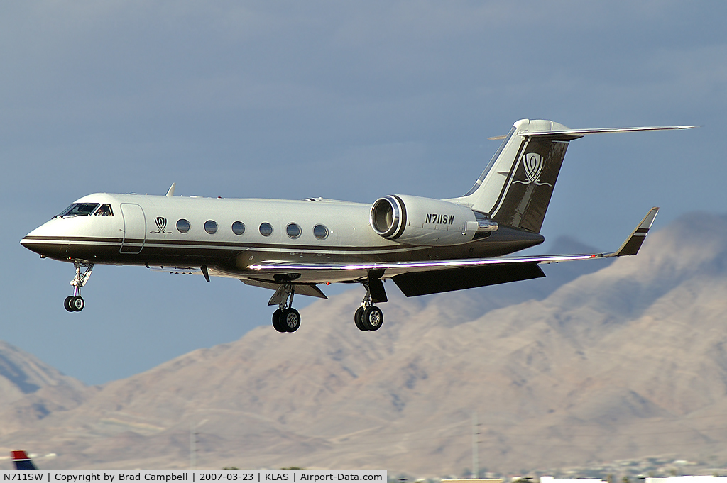 N711SW, 2007 Gulfstream Aerospace GIV-X (G450) C/N 4085, Wells Fargo Bank - Salt Lake City, Utah / Gulfstream Aerospace G-IV