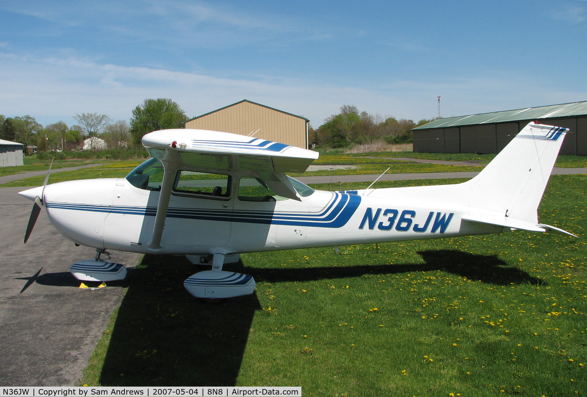 N36JW, 1975 Cessna 172M C/N 17265589, Sweet C-172