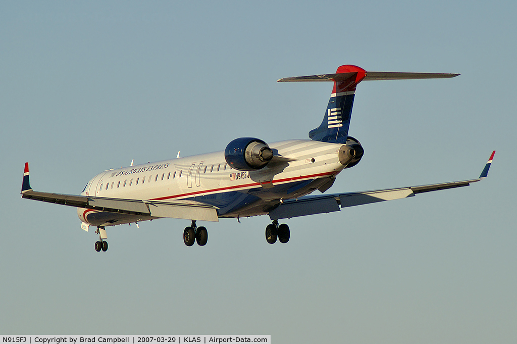 N915FJ, 2004 Bombardier CRJ-900 (CL-600-2D24) C/N 15015, US Airways Express / Bombardier Inc. CL600-2D24
