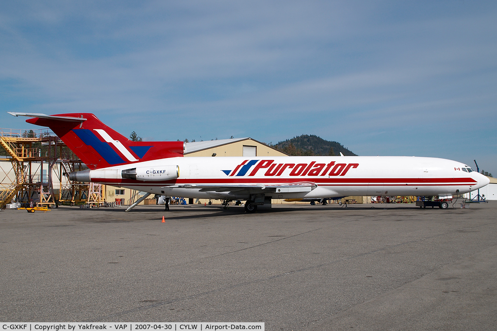 C-GXKF, 1978 Boeing 727-243 C/N 21663, Kelowna Flightcraft Boeing 727-200 in Purolator colors