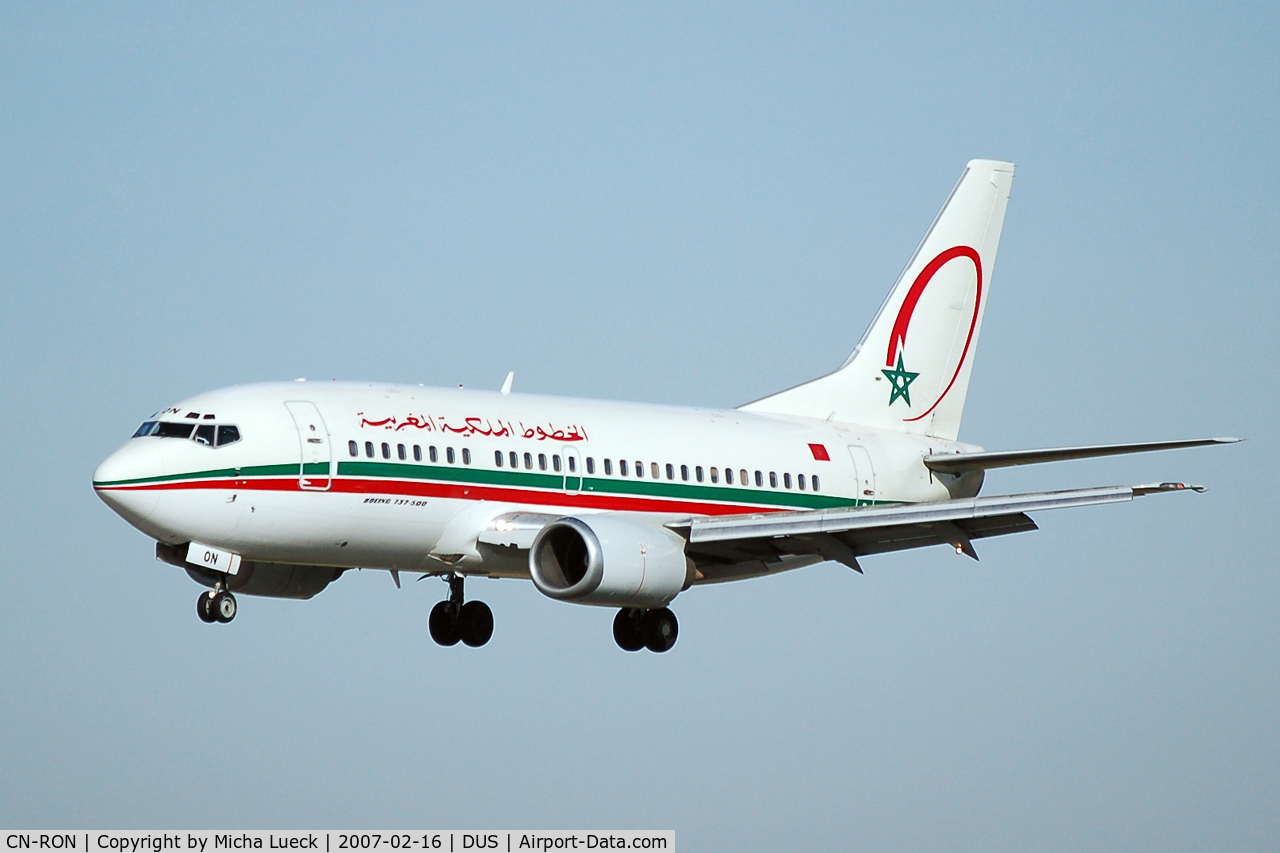 CN-RON, 1990 Boeing 737-505 C/N 24652, On finals