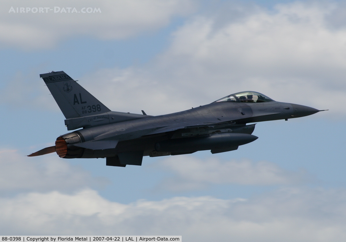 88-0398, 1988 General Dynamics F-16C Fighting Falcon C/N 5C-612, F-16