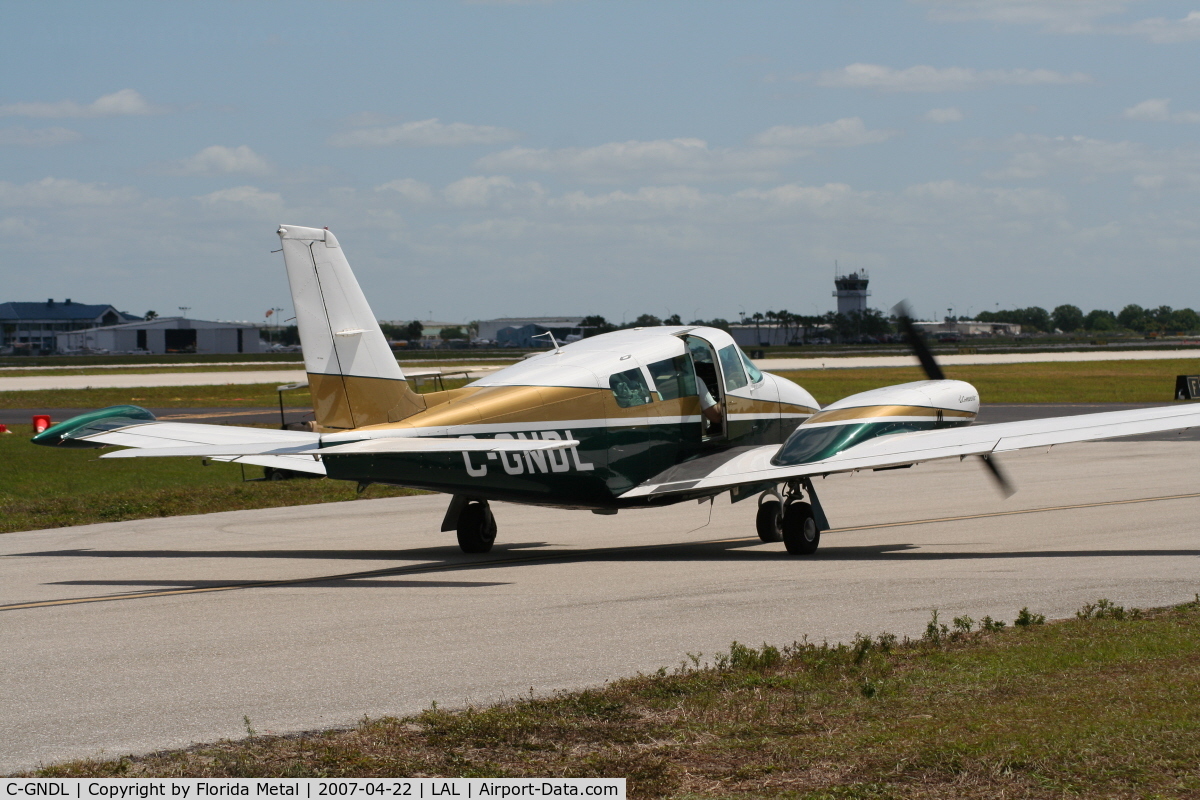 C-GNDL, 1968 Piper PA-30 Twin Comanche Twin Comanche C/N 30-1704, PA-30