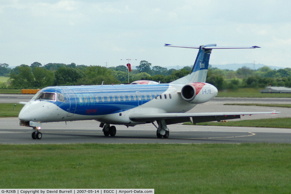 G-RJXB, 1999 Embraer EMB-145EP (ERJ-145EP) C/N 145142, BMI - Taxiing