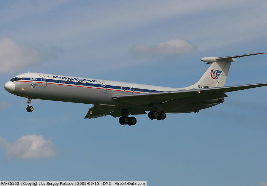 RA-86552, Ilyushin Il-62M C/N 2052345, Landing
