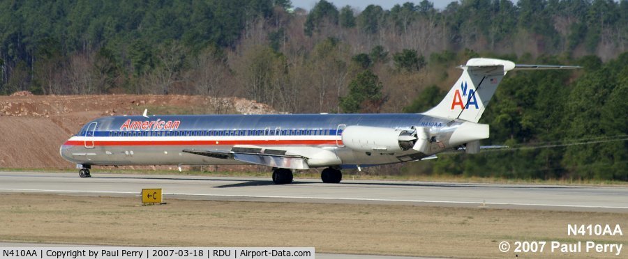 N410AA, 1986 McDonnell Douglas MD-82 (DC-9-82) C/N 49321, Arriving on 23R