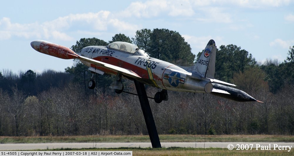 51-4505, 1951 Lockheed T-33A Shooting Star C/N 580-5800, Nice angle on this old warbird