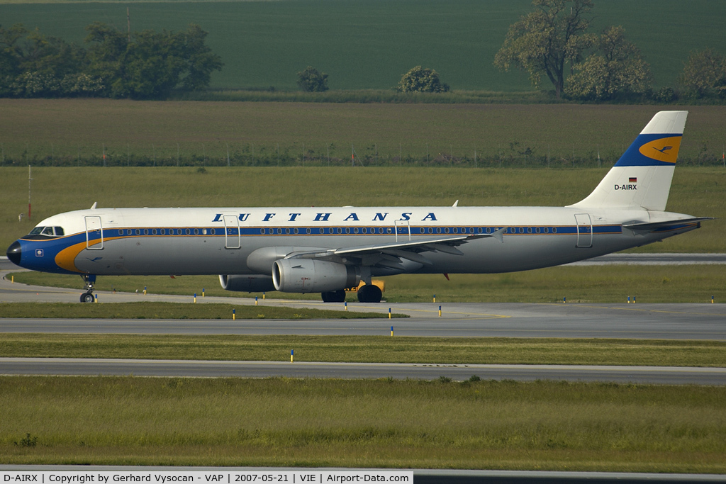 D-AIRX, 1998 Airbus A321-131 C/N 0887, Retro der LH