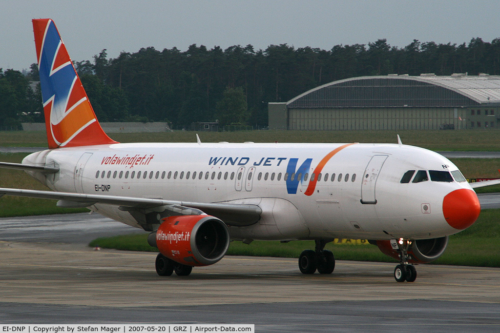 EI-DNP, 1993 Airbus A320-212 C/N 421, Windjet A320-212 arriving from Rome