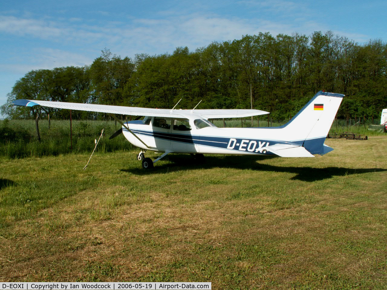 D-EOXI, 1976 Reims F172M Skyhawk Skyhawk C/N 1419, Cessna 172N/Saarmund-Brandenburg