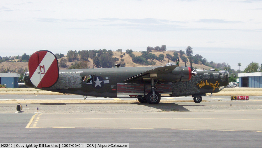 N224J, 1944 Consolidated B-24J-85-CF Liberator C/N 1347 (44-44052), In for another year's visit