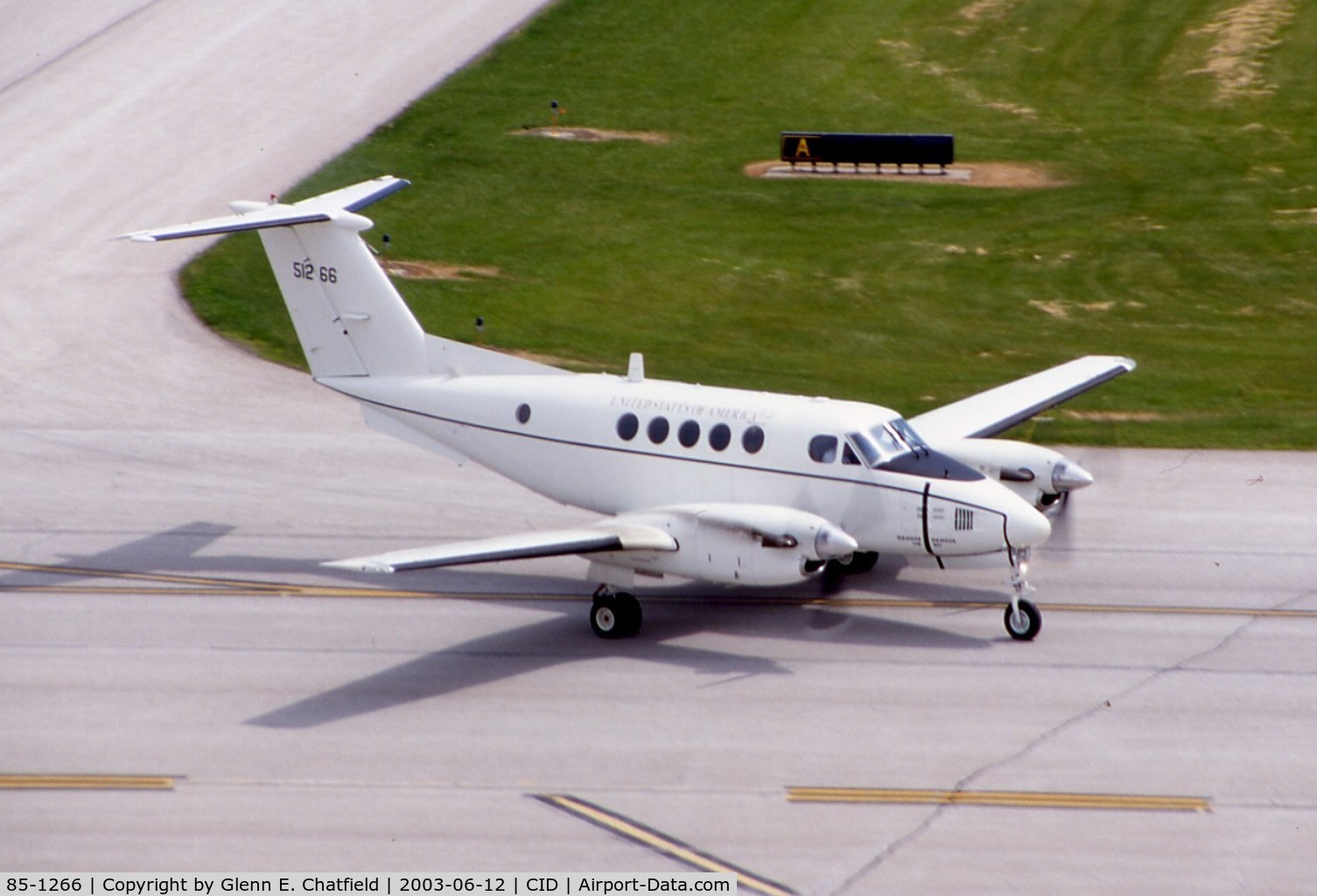 85-1266, 1985 Beech C-12F Huron C/N BP-057, C-12F taxiing by the control tower