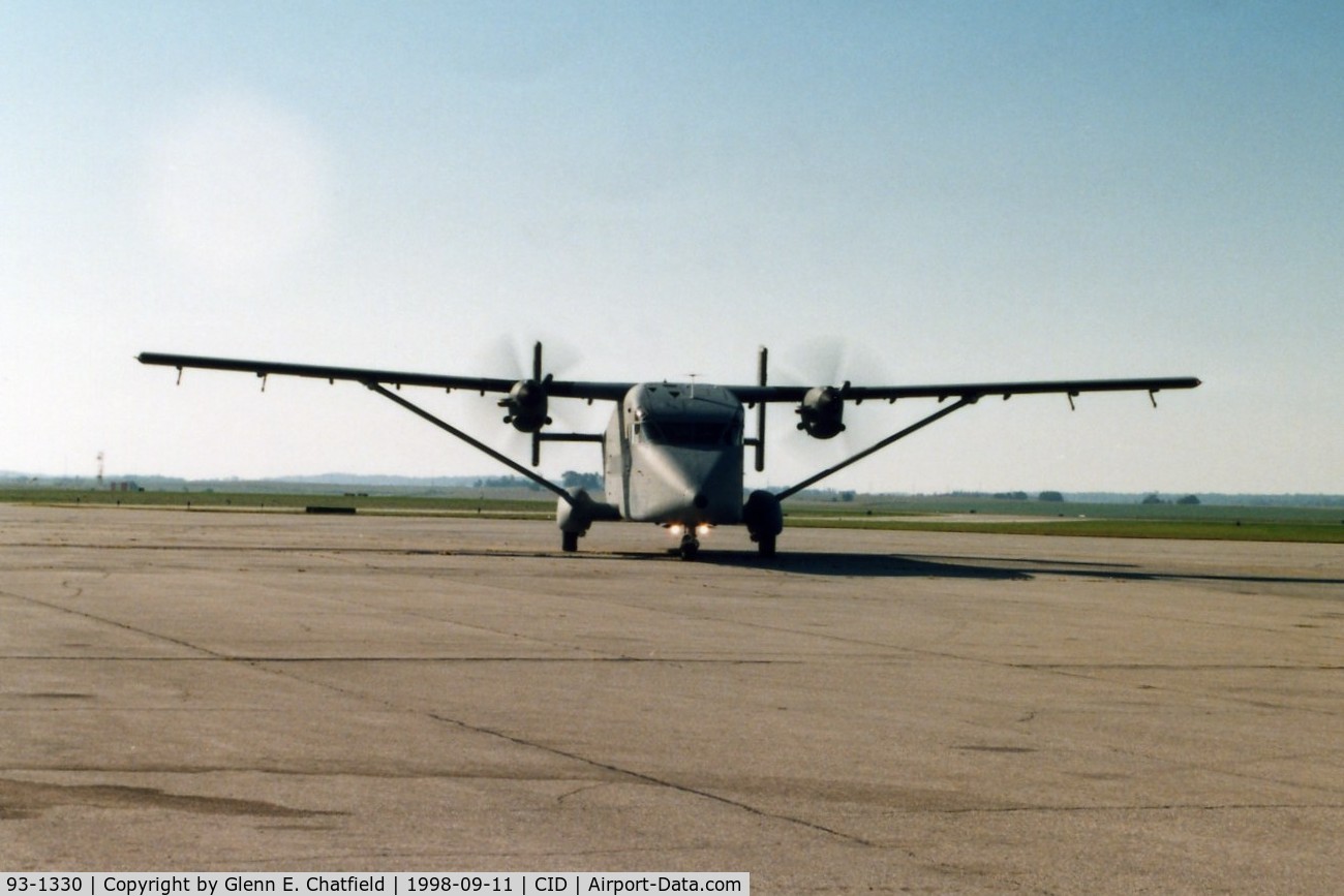 93-1330, 1993 Short C-23B Sherpa C/N SH3416, C-23B taxiing to the FBO ramp