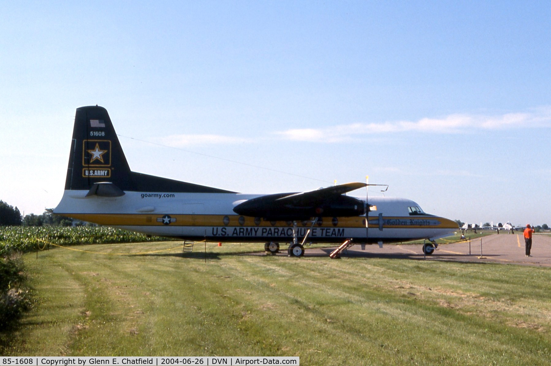 85-1608, 1984 Fokker C-31A (F27-400M) Troopship C/N 10668, Golden Knights plane at the Quad Cities Air Show