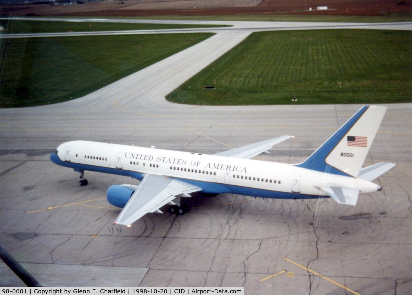98-0001, 1998 Boeing VC-32A (757-200) C/N 29025, VC-32A taxiing out for departure