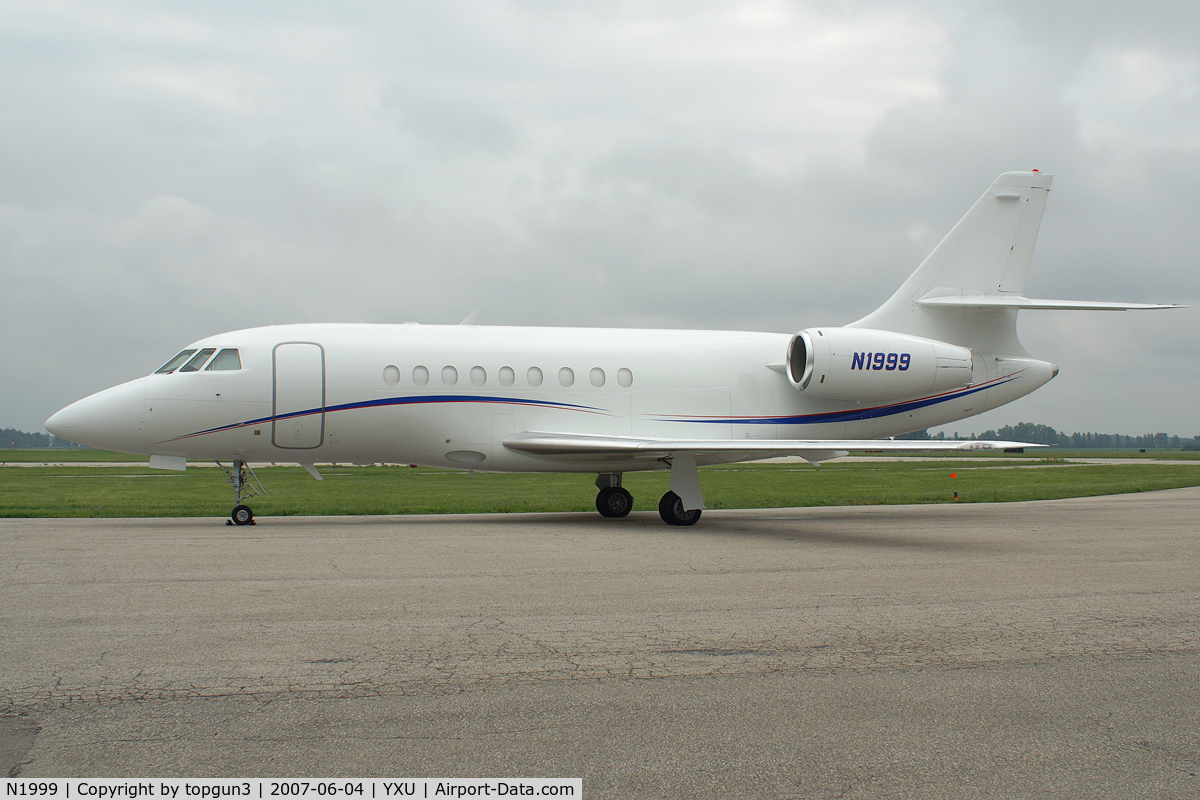 N1999, 2004 Dassault Falcon 2000 C/N 219, Parked at Ramp III