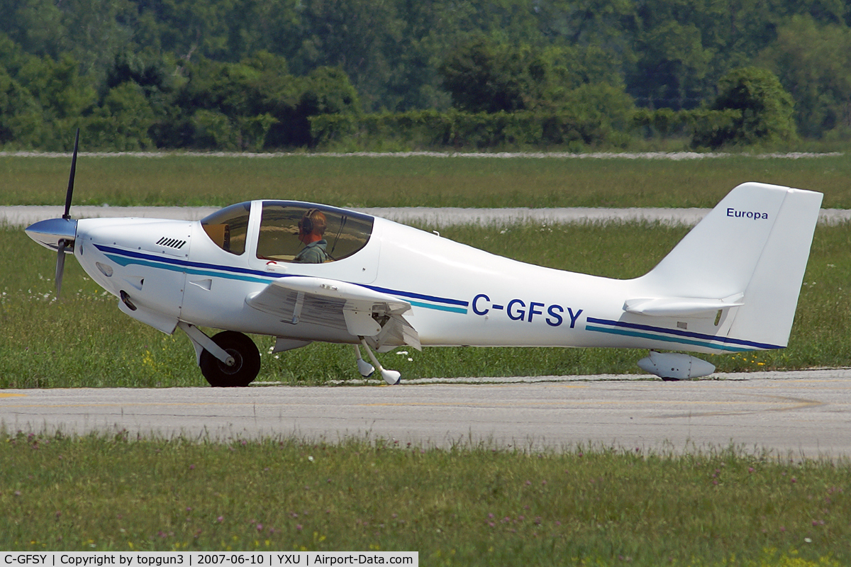 C-GFSY, 2000 Europa Monowheel C/N 011755, Taxiing from Alpha onto Golf.