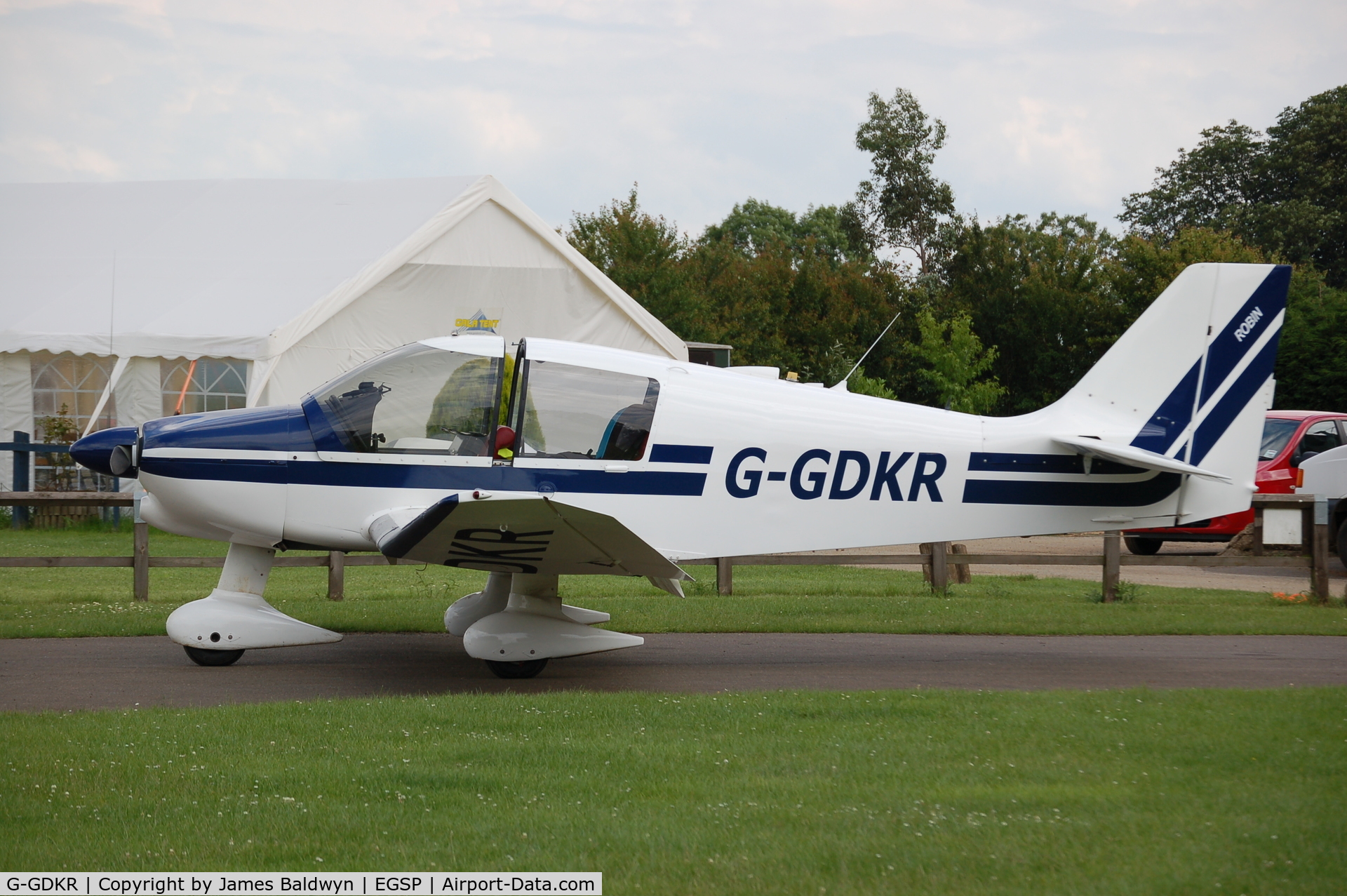 G-GDKR, 1983 Robin DR-400-140B Major C/N 1623, Awating the next pilot to fly her