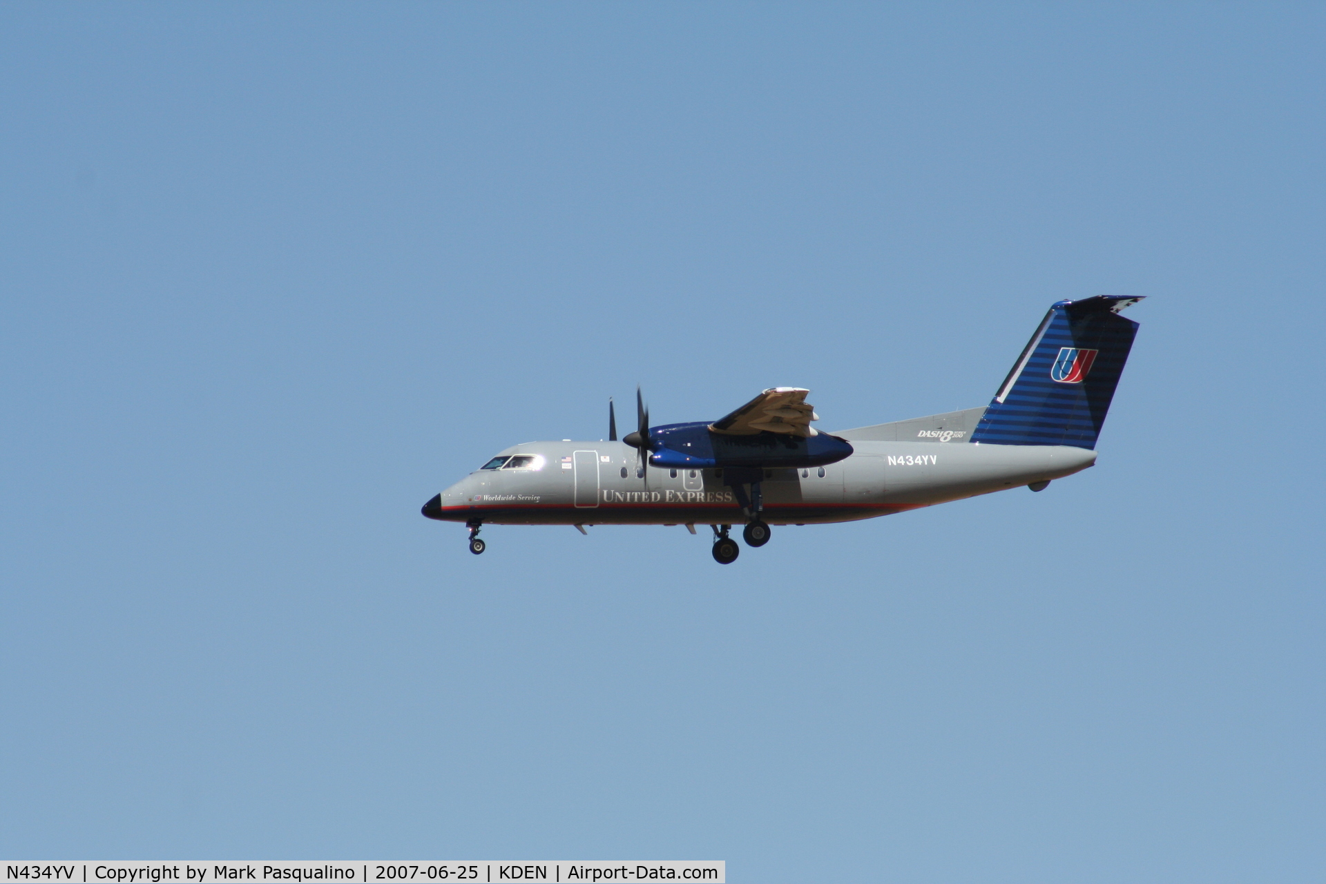 N434YV, 1996 De Havilland Canada DHC-8-202 Dash 8 C/N 434, DHC-8-202