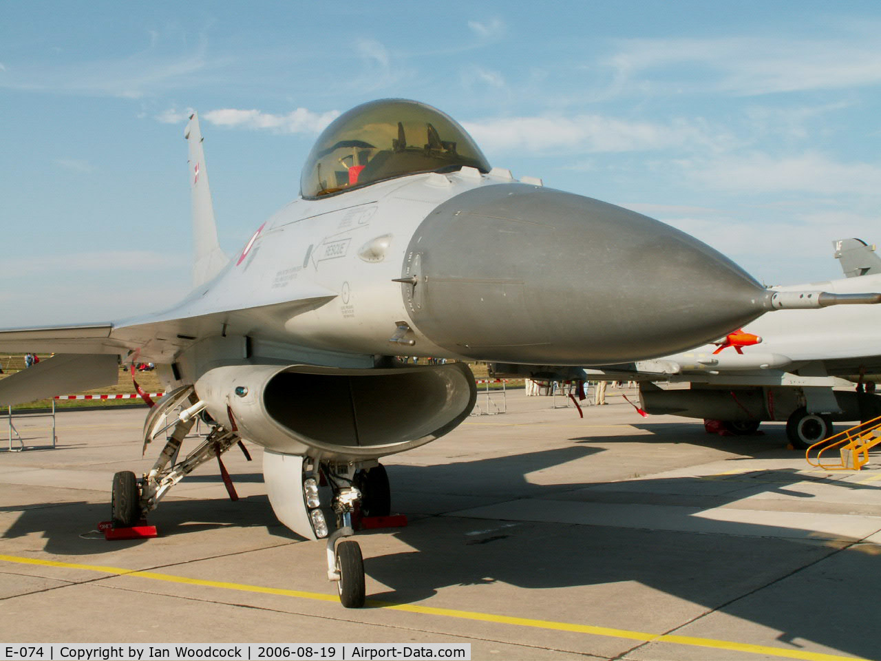 E-074, General Dynamics F-16AM Fighting Falcon C/N 61-627, General Dynamics F-16AM/Danish AF/Laage Show