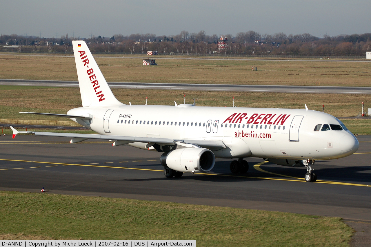 D-ANND, 2001 Airbus A320-232 C/N 1546, Taxiing to the runway