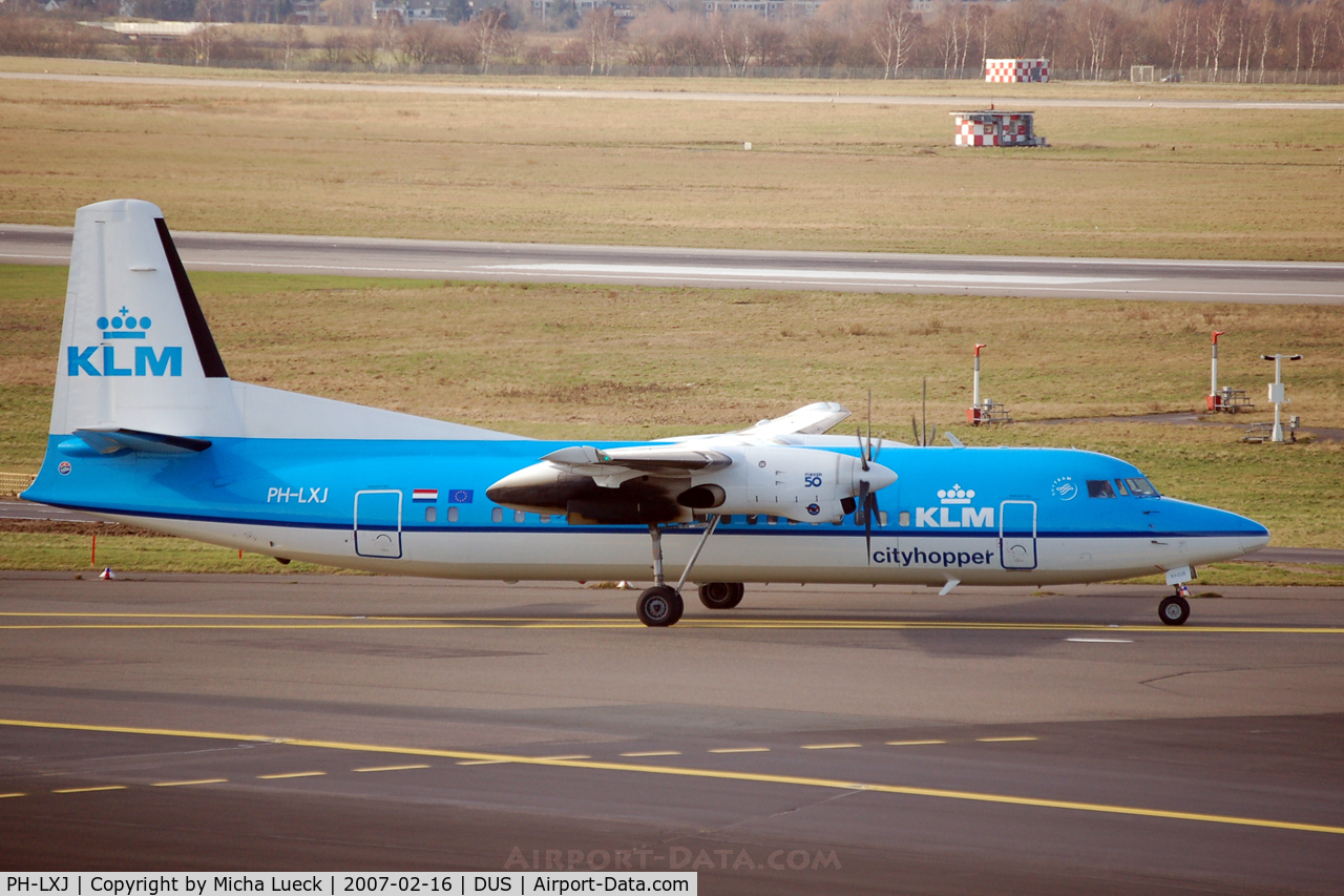 PH-LXJ, 1992 Fokker 50 C/N 20270, Turning onto the runway for take-off