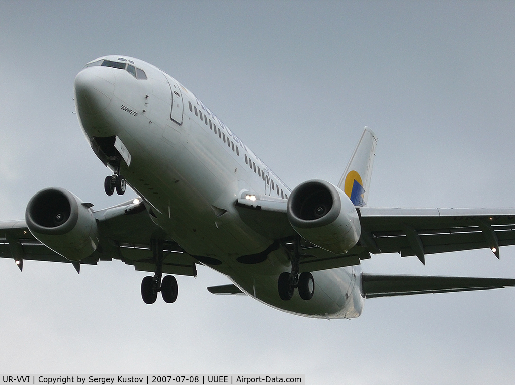 UR-VVI, 1990 Boeing 737-33A C/N 24461, 