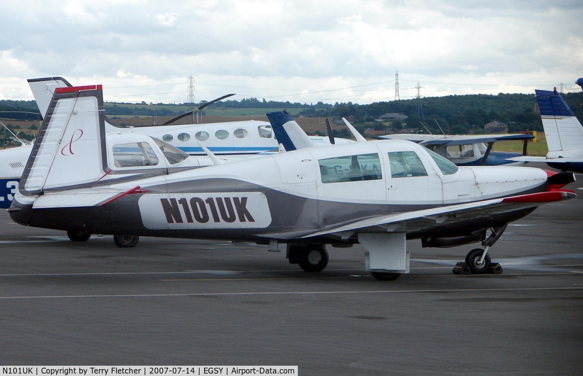 N101UK, 1981 Mooney M20K C/N 25-0631, Mooney M20K