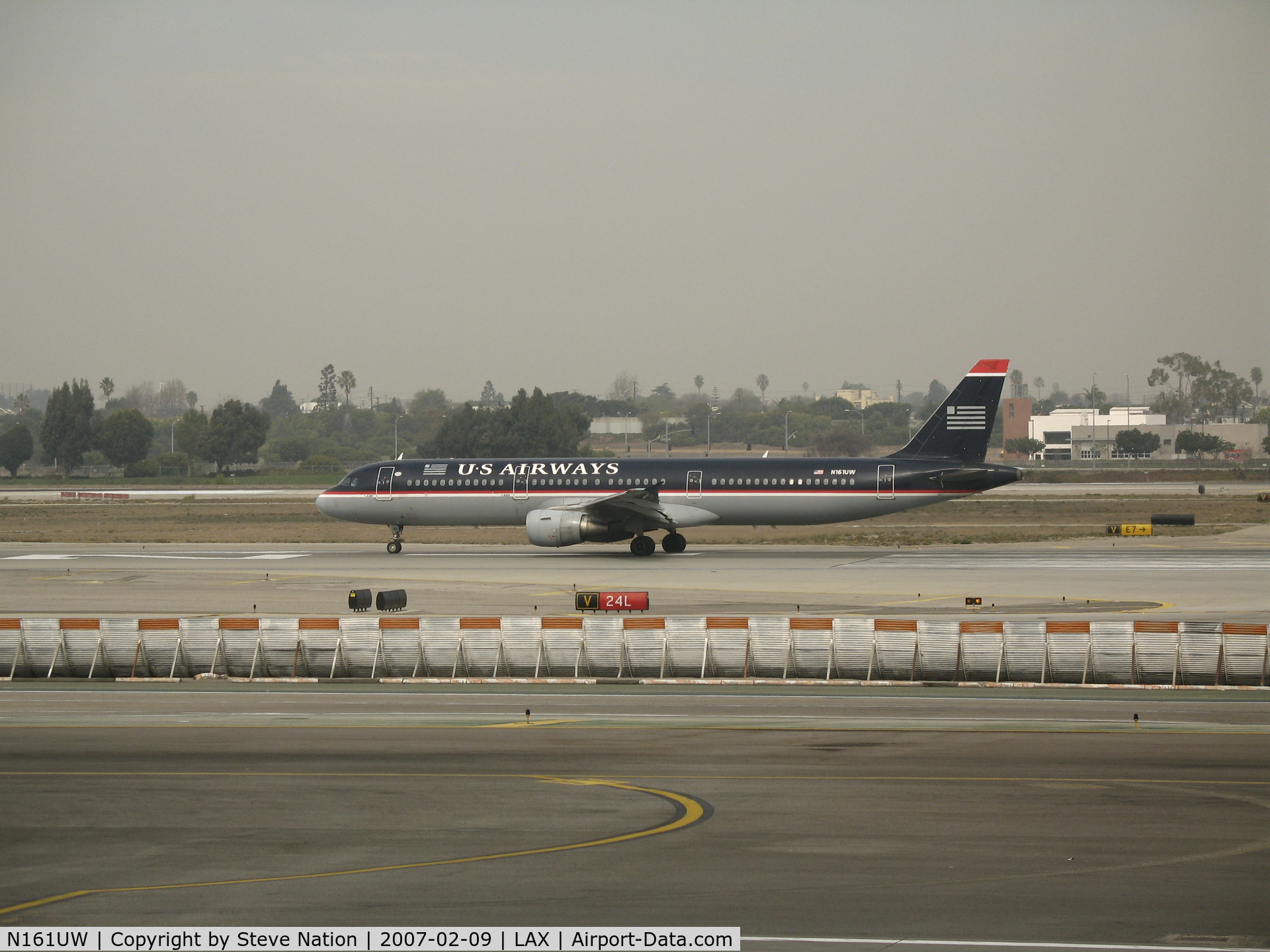 N161UW, 2001 Airbus A321-211 C/N 1403, US Airways A321-211 beginning take-off @ LAX
