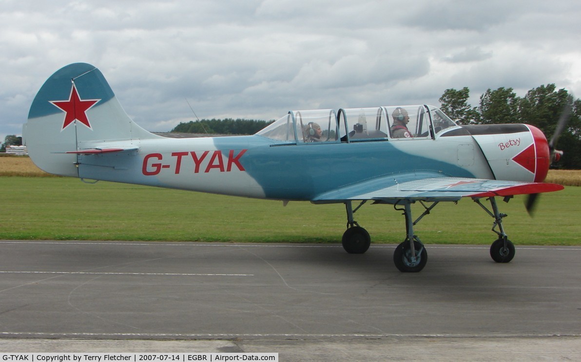 G-TYAK, 1989 Bacau Yak-52 C/N 899907, Yak 52