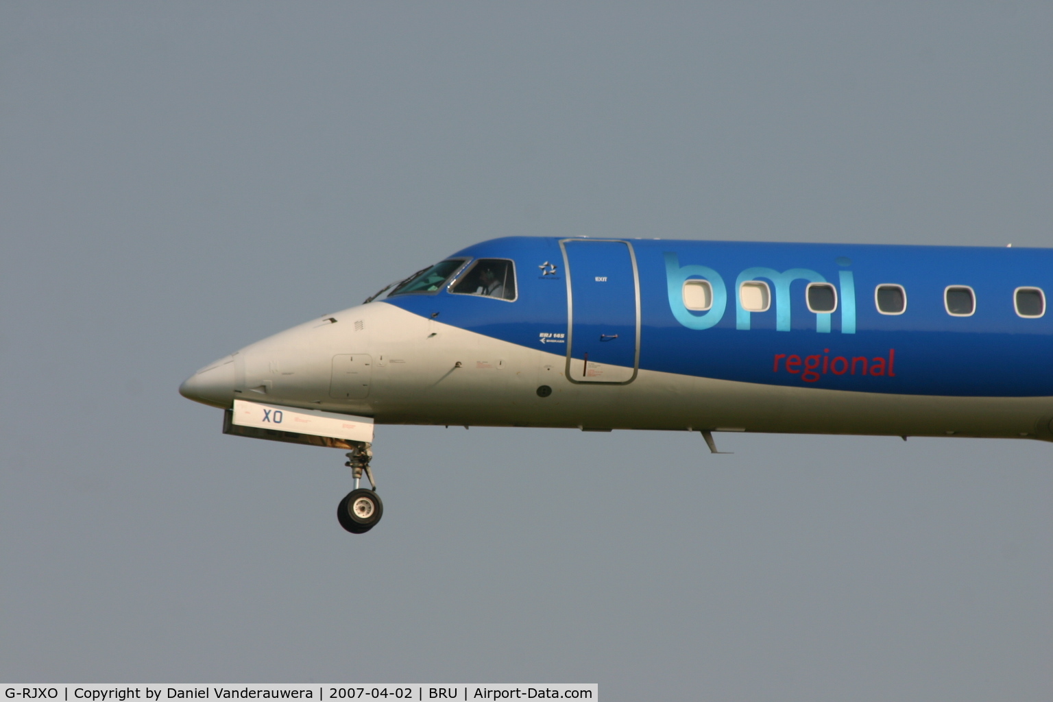 G-RJXO, 2000 Embraer ERJ-145MP (EMB-145MP) C/N 145339, descending to rwy 02