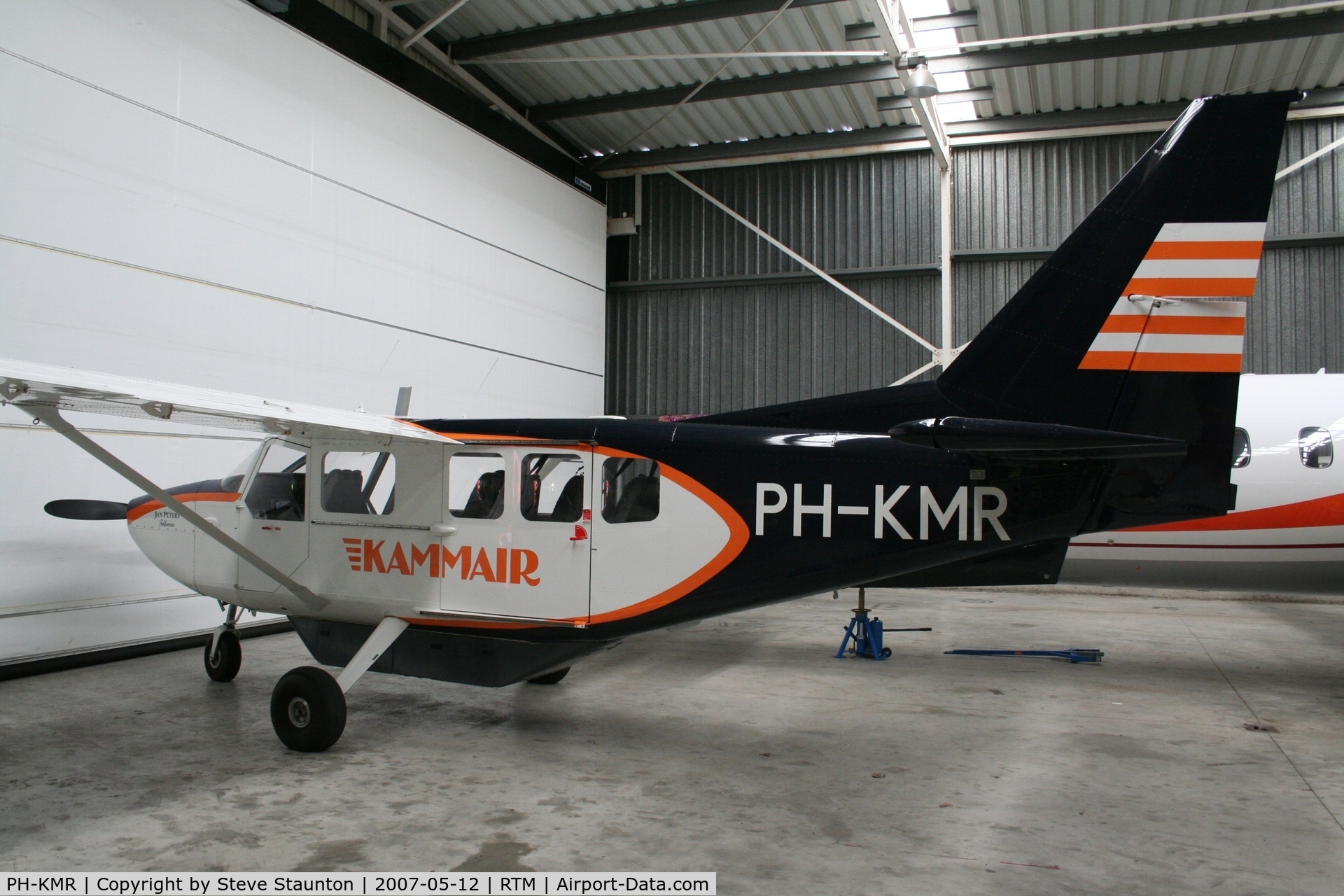 PH-KMR, 2005 Gippsland GA-8 Airvan C/N GA8-05-084, Taken on a recent Aeroprint tour @ Rotterdam