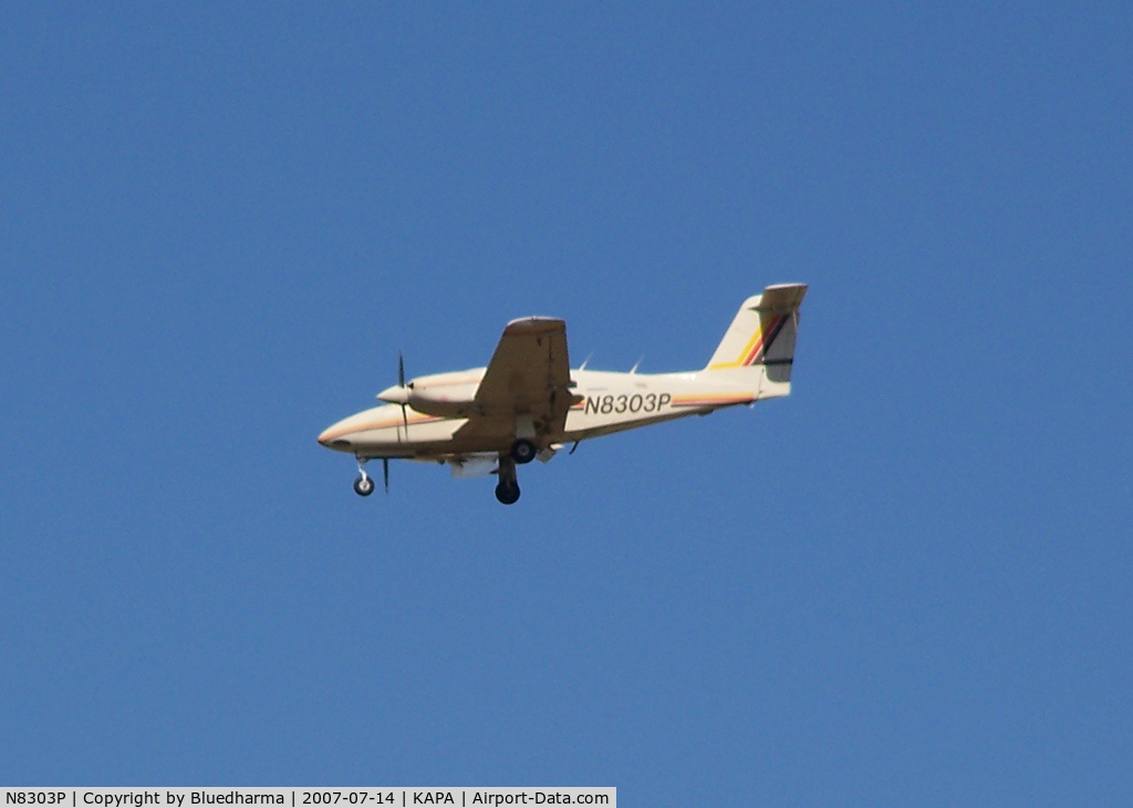 N8303P, 1980 Piper PA-44-180T Turbo Seminole C/N 44-8107031, Landing