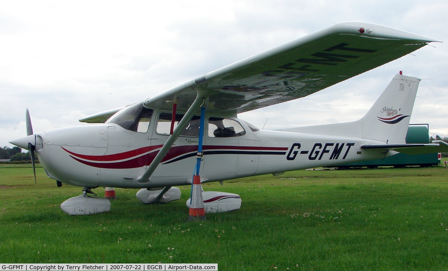 G-GFMT, 1999 Cessna 172S C/N 172S8258, Cessna 172S