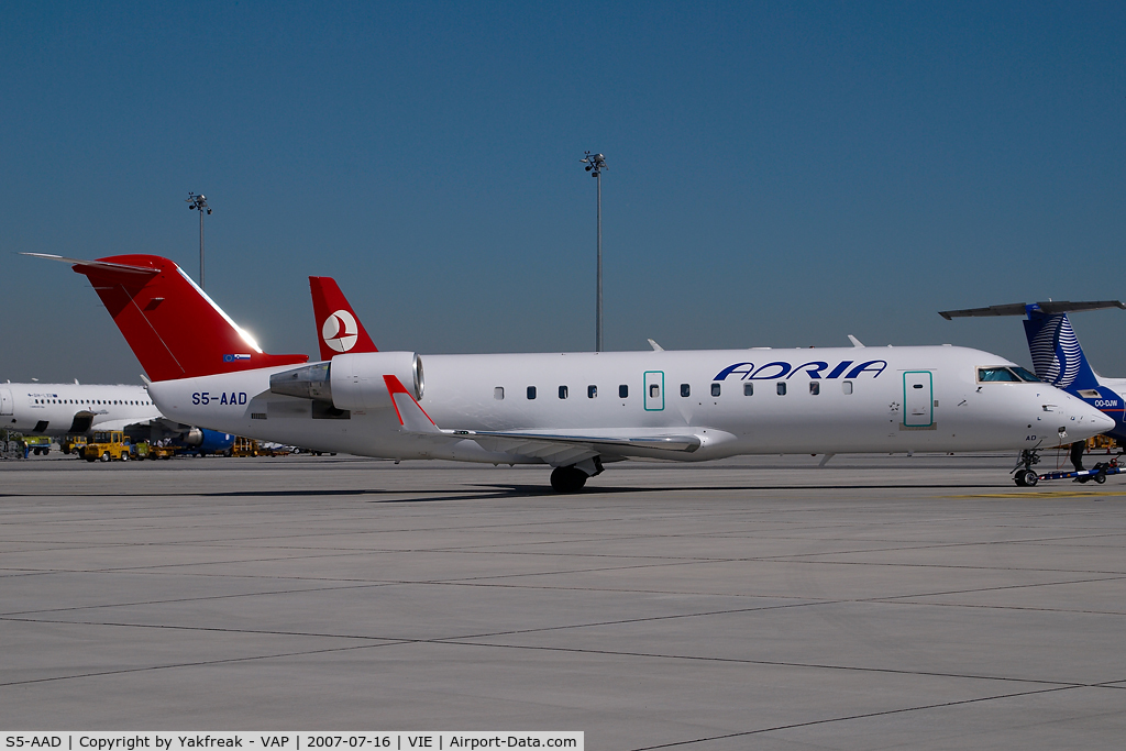 S5-AAD, 1997 Canadair CRJ-200LR (CL-600-2B19) C/N 7166, Adria Airways Regionaljet