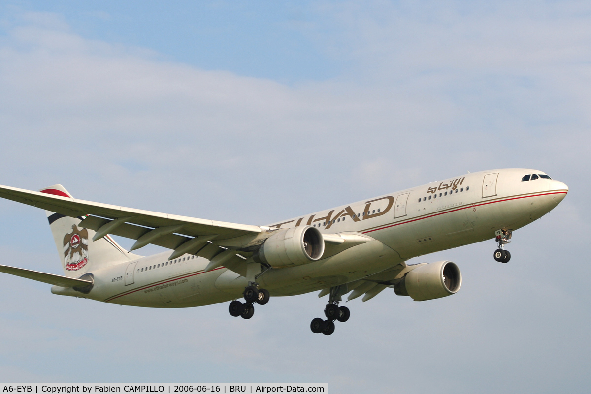 A6-EYB, 1999 Airbus A330-223 C/N 259, Etihad