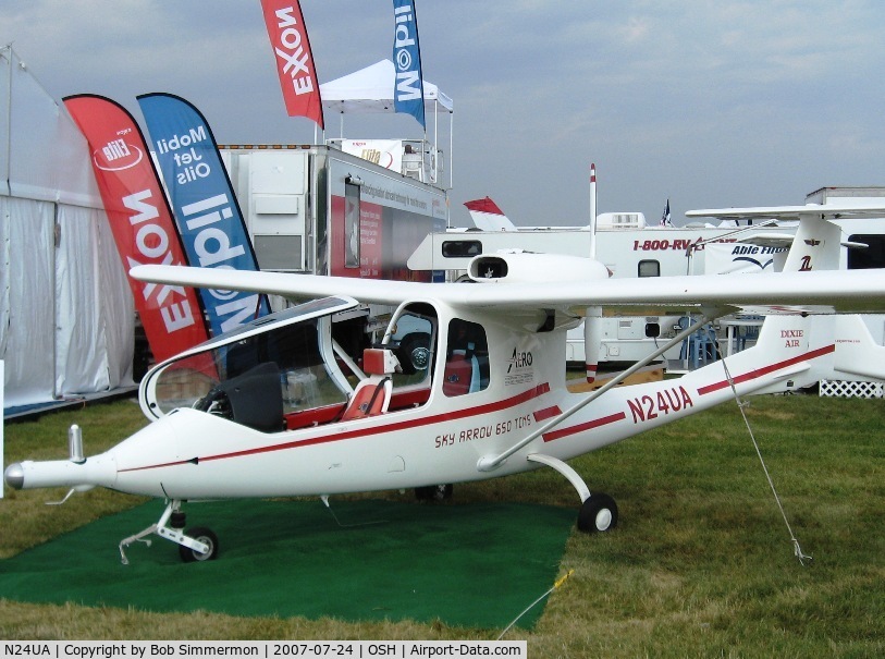 N24UA, 2004 Iniziative Industriali Italiane Sky Arrow 650TCNS C/N CNS029, Airventure '07