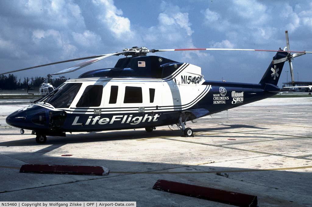 N15460, 1997 Sikorsky S-76C C/N 760477, visitor