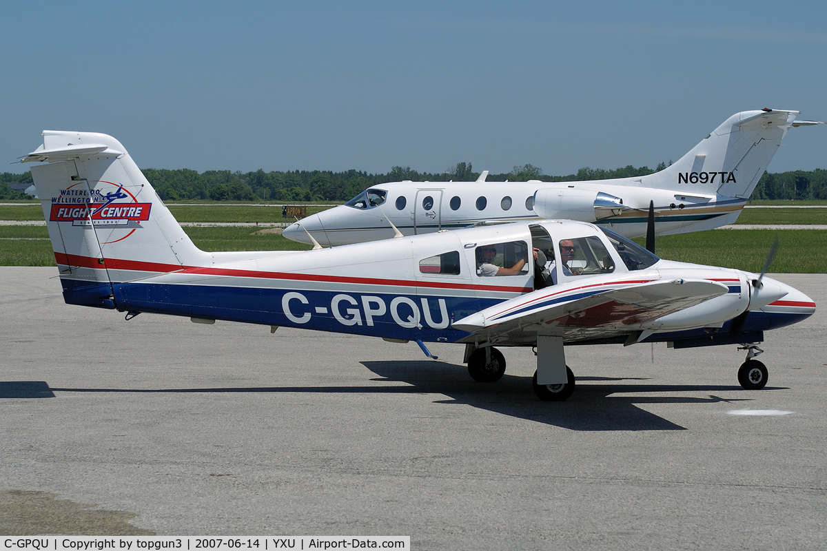 C-GPQU, 1979 Piper PA-44-180 Seminole C/N 44-7995146, Ready for departure from Ramp III