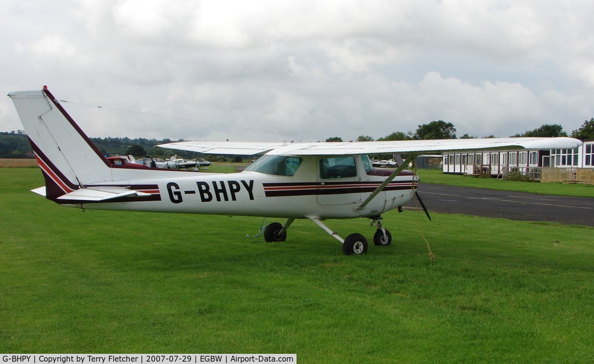 G-BHPY, 1978 Cessna 152 C/N 152-82983, early Sunday morning at Wellesborne Mountford