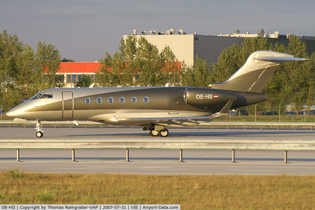 OE-HII, Bombardier Challenger 300 (BD-100-1A10) C/N 20111, Amira Air Bombardier BD100