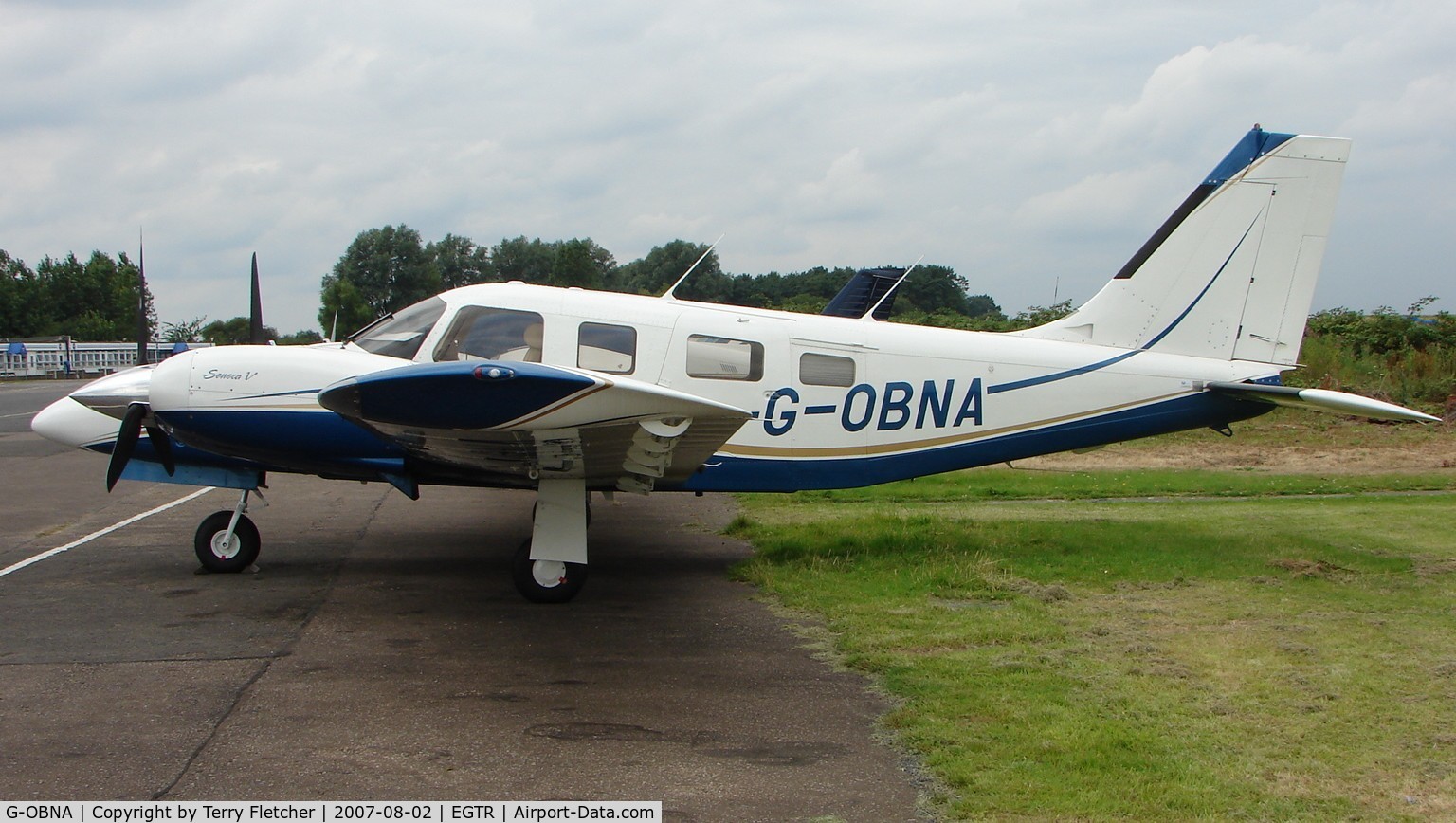G-OBNA, 1997 Piper PA-34-220T Seneca V C/N 34-49002, Pa34-220T
