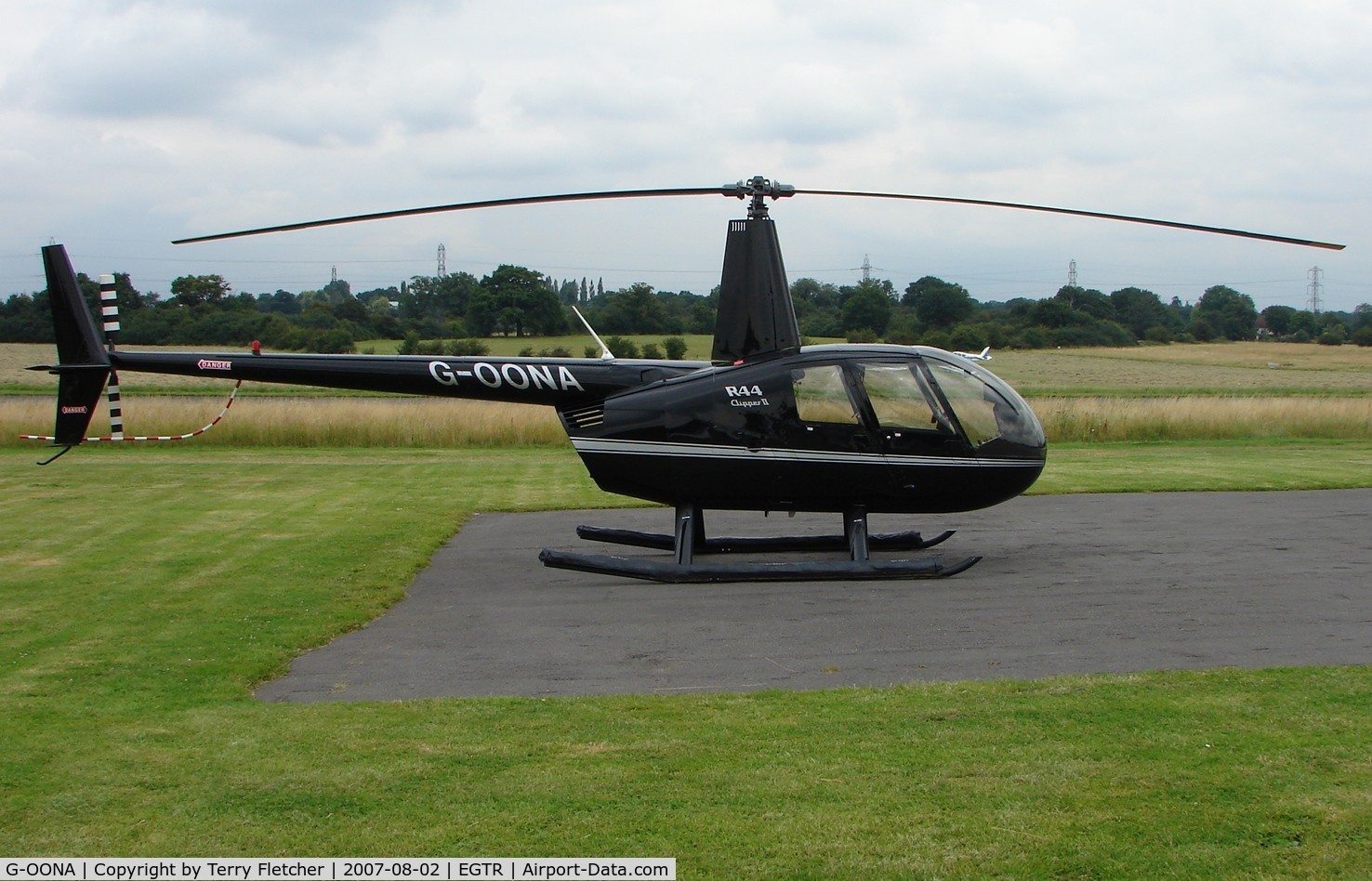 G-OONA, 2005 Robinson R44 Clipper II C/N 10907, R44 II Helicopter