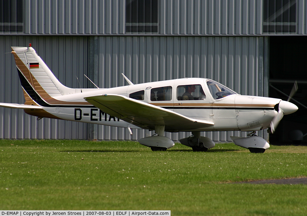 D-EMAP, Piper PA-28-181 Archer II C/N 28-7790463, Ex N3345Q s/n 287790453  PA-28-181. Picture made in Grefrath ( Germany), close to the Dutch border ( close to the town Venlo)