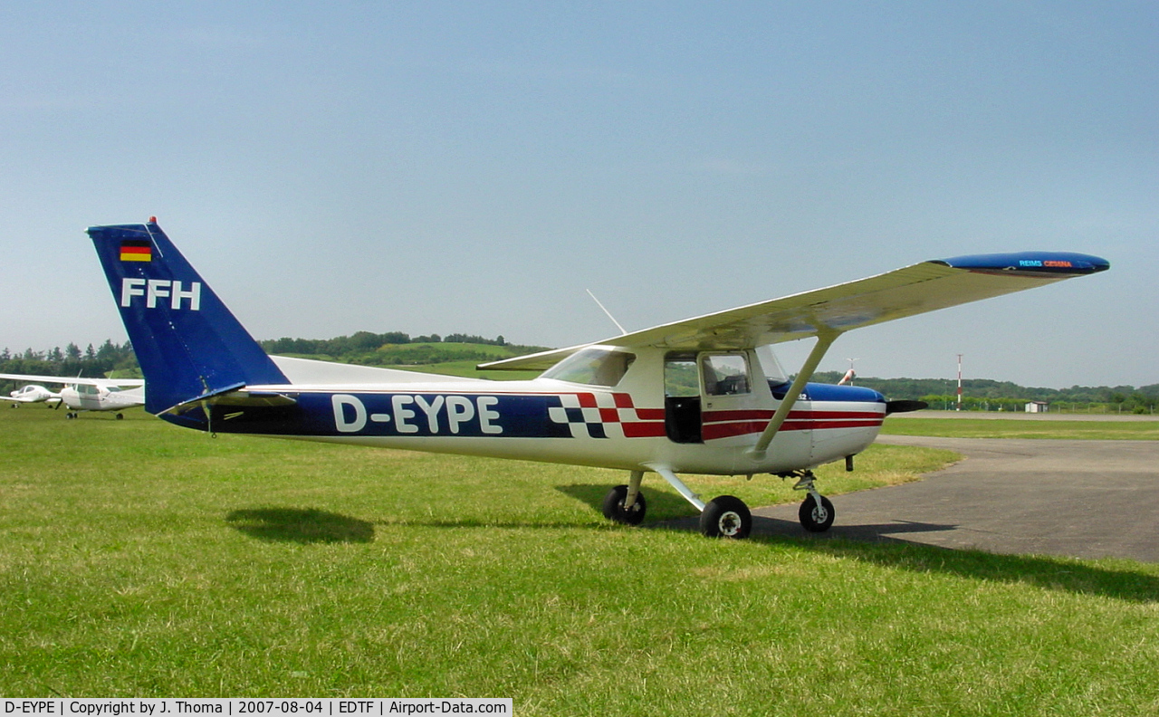 D-EYPE, 1977 Reims 152 C/N F15201441, Reims / Cessna 152