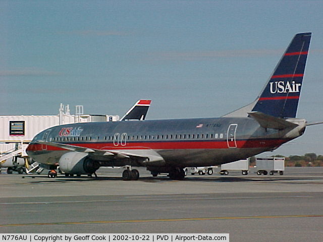 N776AU, 1990 Boeing 737-4B7 C/N 24934, US Air's N776AU Boeing 737 parked at the gate in Providence RI 22nd Oct 2002