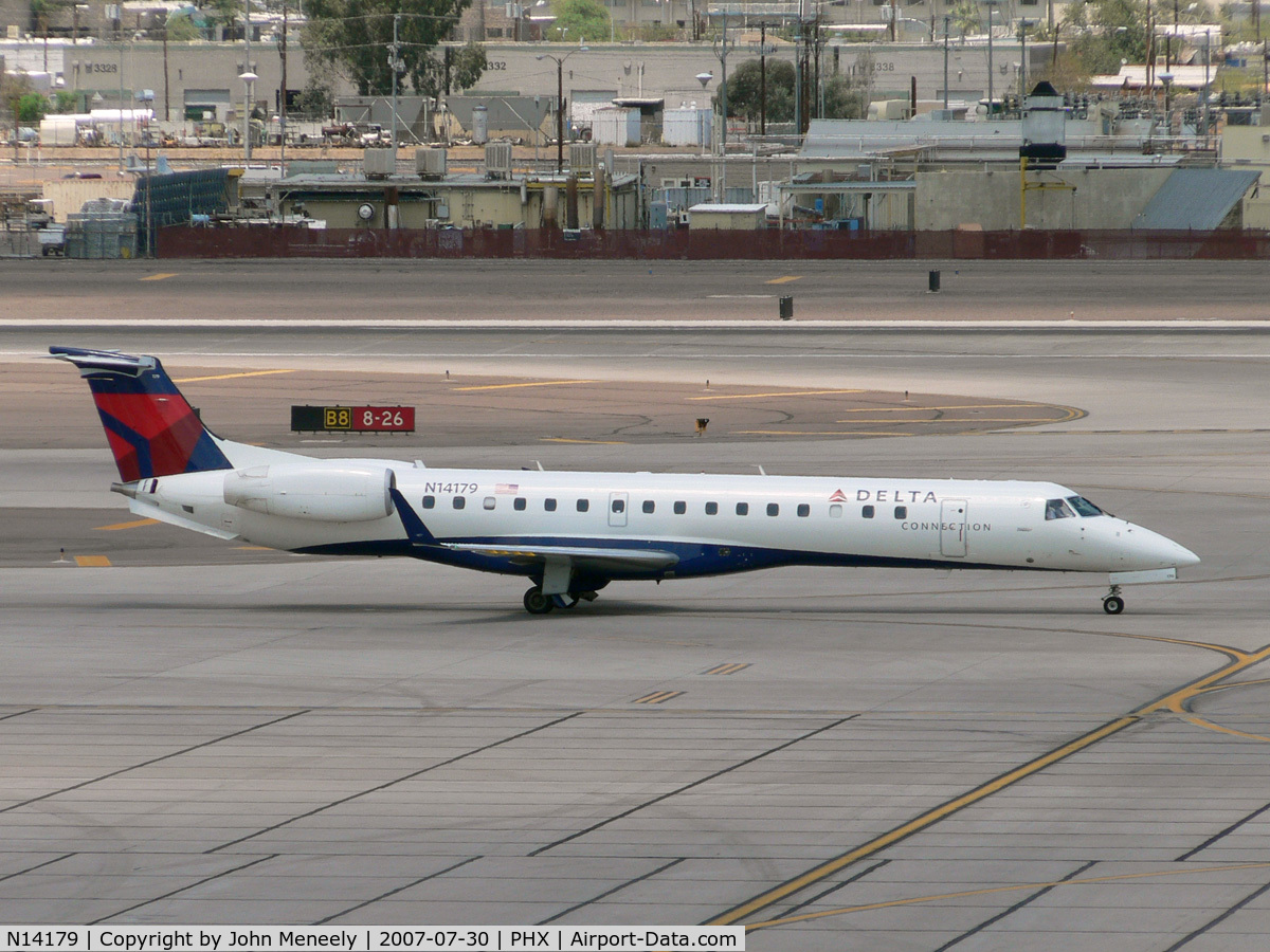 N14179, 2005 Embraer ERJ-145XR (EMB-145XR) C/N 14500896, Delta Connection colors