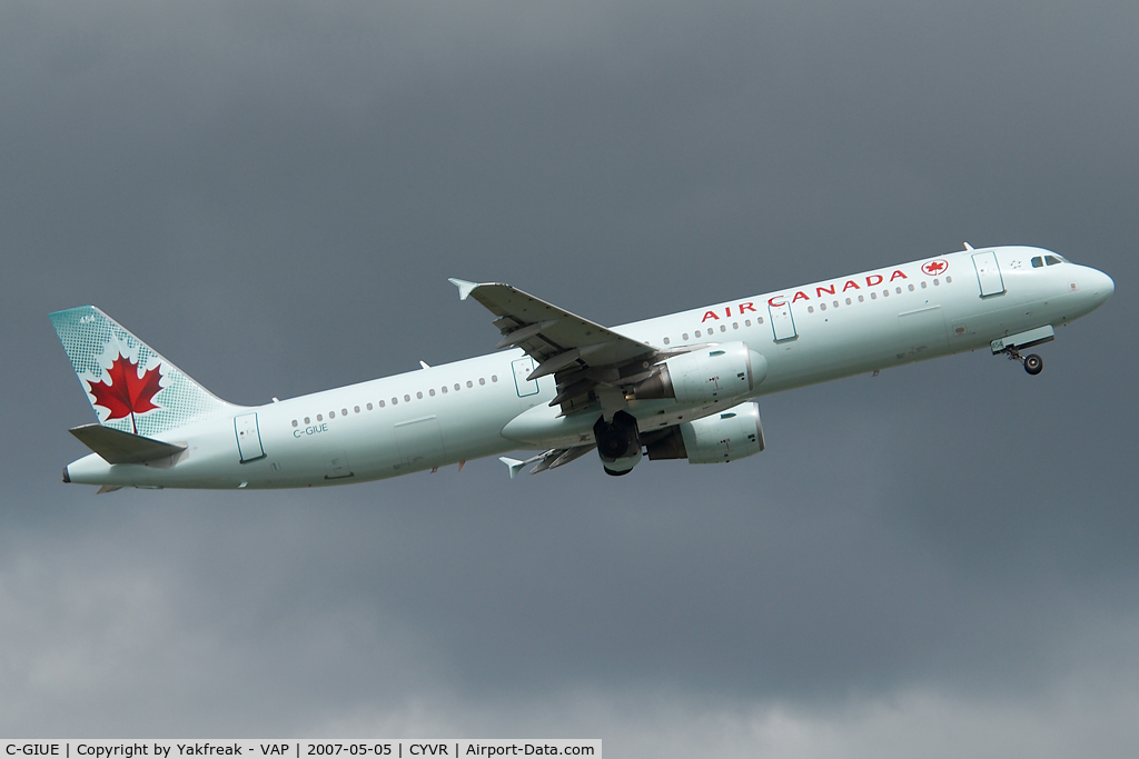 C-GIUE, 2001 Airbus A321-211 C/N 1632, Air Canada Airbus 321